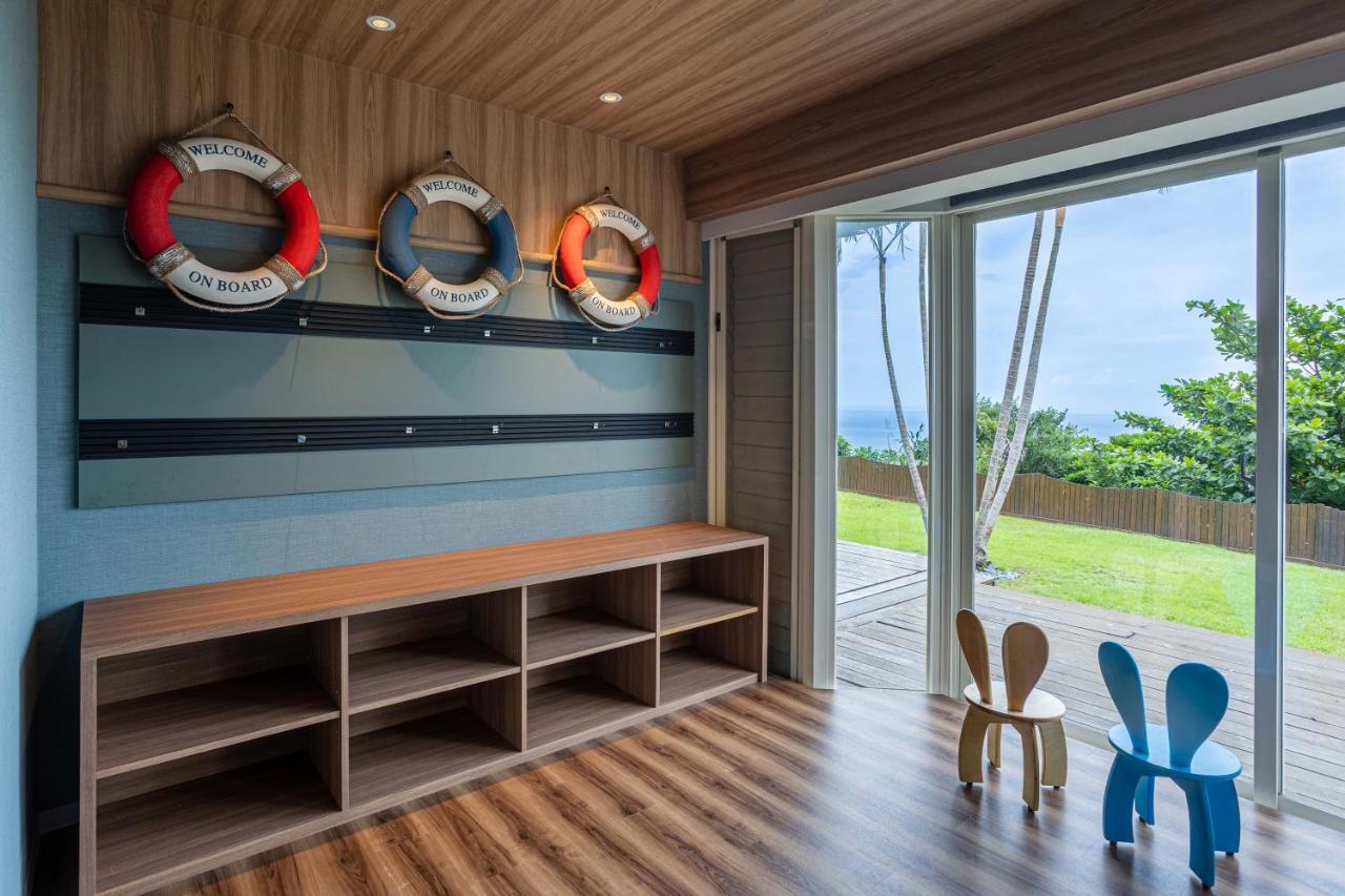 Hualien Farglory Hotel Yanliau Exterior foto Interior of the Lifeguard Station