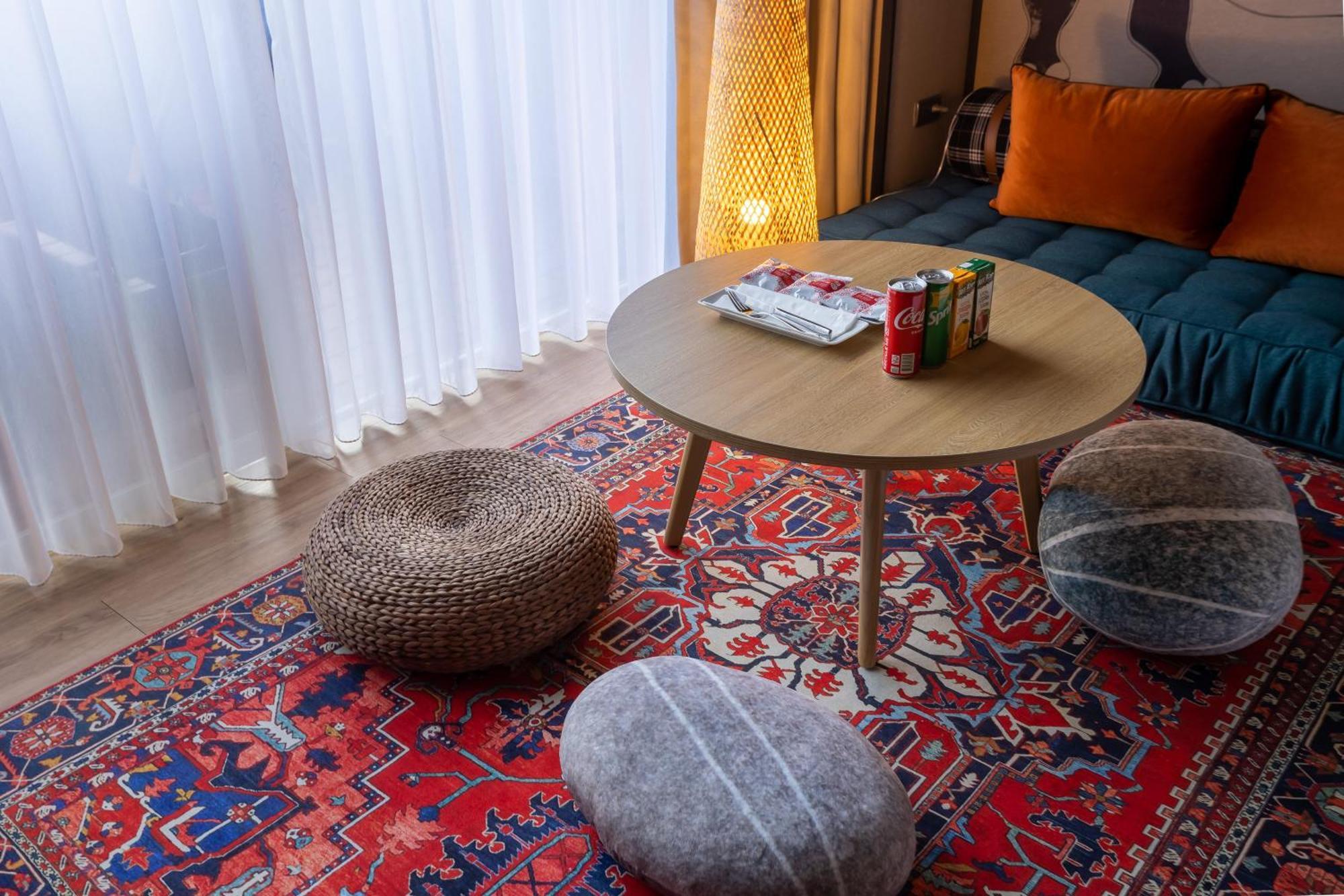 Hualien Farglory Hotel Yanliau Exterior foto A carpet in a living room